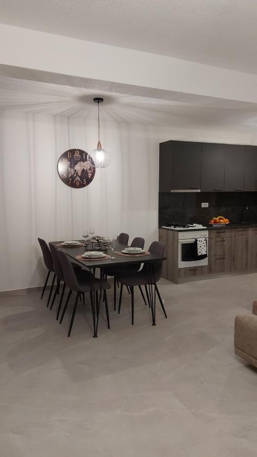 סבטי פטר Apartments Vidovic מראה חיצוני תמונה
