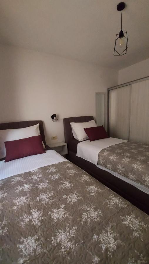 סבטי פטר Apartments Vidovic מראה חיצוני תמונה