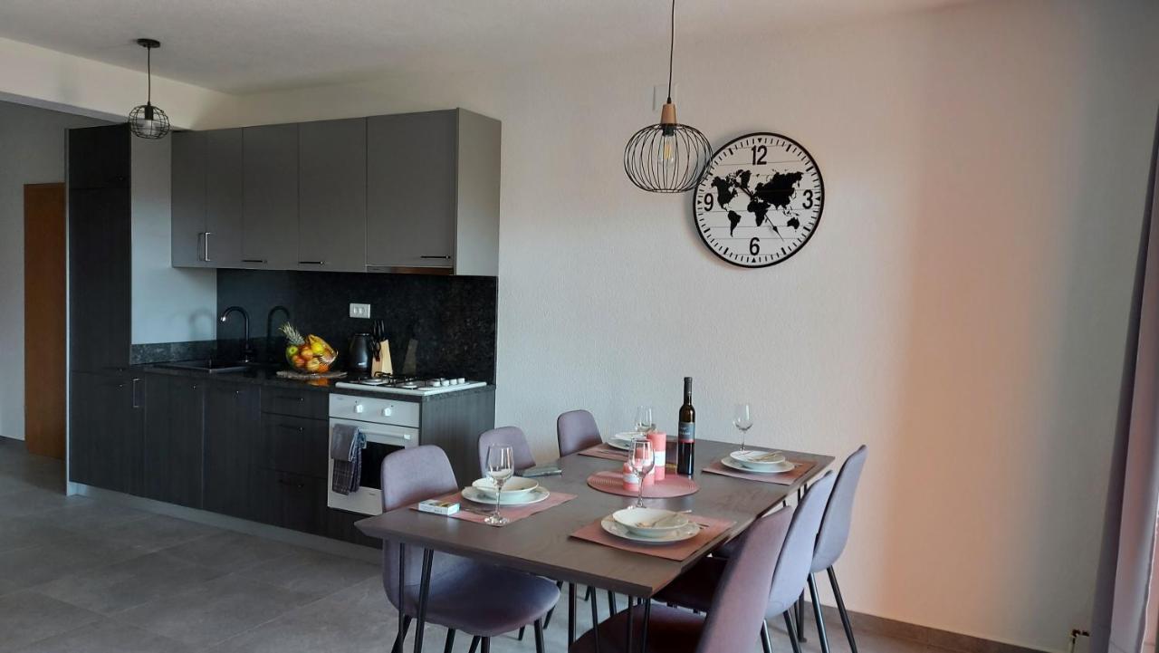 סבטי פטר Apartments Vidovic מראה חיצוני תמונה