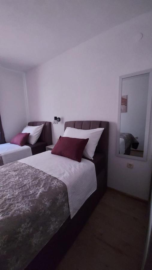 סבטי פטר Apartments Vidovic מראה חיצוני תמונה
