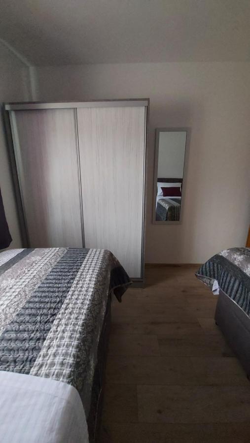 סבטי פטר Apartments Vidovic מראה חיצוני תמונה